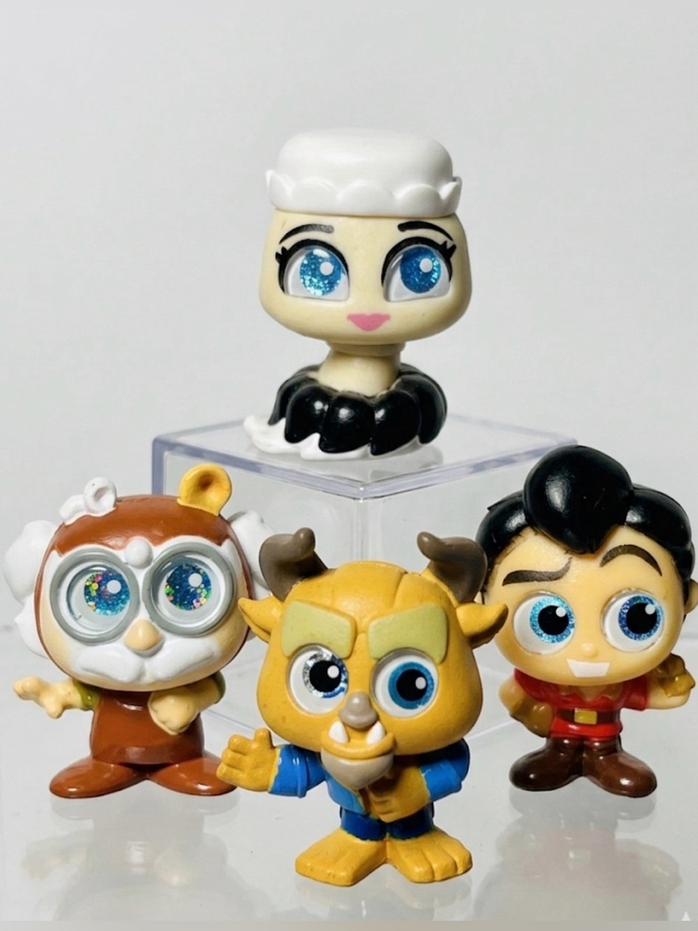 Beauty & The Beast Disney Doorables Series 4 Set Of 4  Gaston Beast Dad /Duster